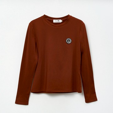 CLL巧玲瓏 小徽章百搭圓領長袖上衣 1223903