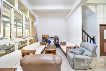 秀水育民國小豪邁NO8輕屋齡大地坪邊間美透天..｜彰化縣秀水鄉安南巷