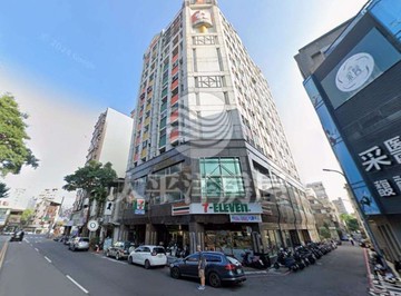 我專簽草悟道星鑽小資族大套房～屋況新｜台中市西區向上路一段