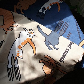 huru.huru.room 貓貓圖案方巾 頭巾 領巾 桌巾