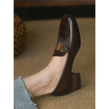 樂福鞋中跟金屬方扣復古深口單鞋