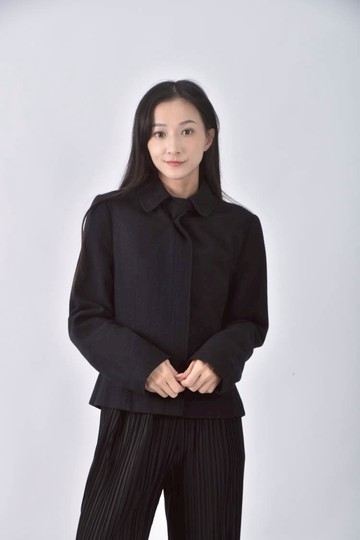 (S) ad lady羊毛素面黑色外套