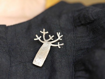 BRASS 猴麵包樹 Baobab 胸針