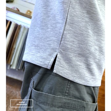 E7th.厚磅太空棉側開衩全素短T-淺灰(E7SB880042505)