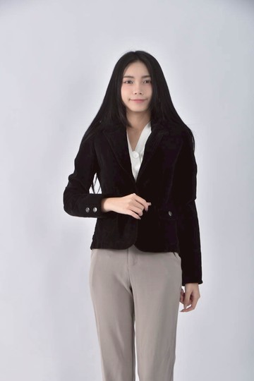 (S) ritta emma排扣黑色外套