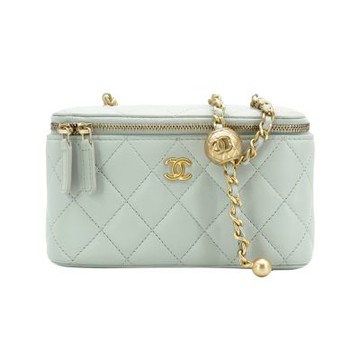 Chanel 香奈兒 展示品 羊皮淡金鍊足球調節釦二用化妝包(AP2303-淺灰)