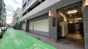 金獅全新2+1房平車雙機車｜低公設電梯華廈｜高雄市三民區鼎金中街