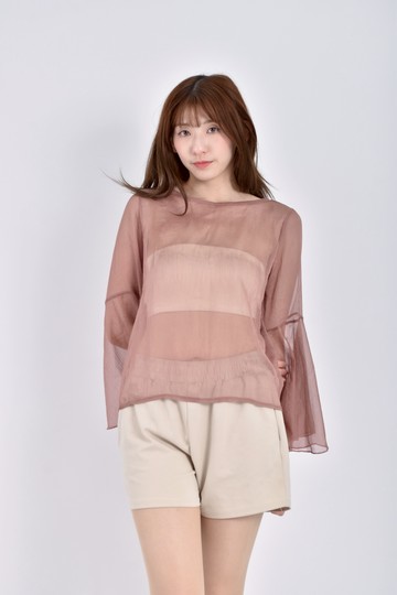 (M) 質感透膚粉色長袖上衣