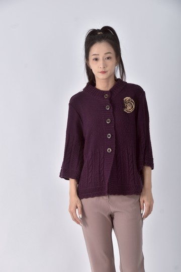 (M) 七分紫色毛衣