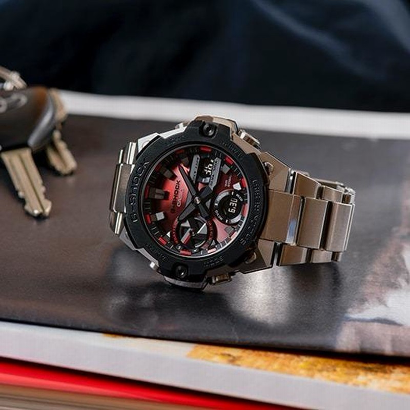 【稼働】CASIO G-SHOCK 腕時計 GST-W100D レッド G-SHOCK G-STEEL シルバーレッドタイプ