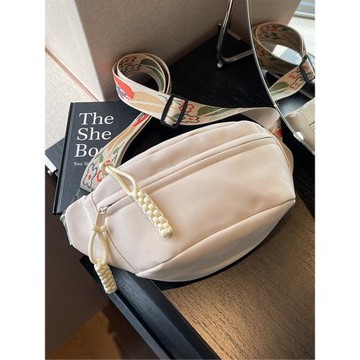 帆布斜挎胸包女2025超火時尚休閑單肩餃子包今年流行百搭寬帶腰包