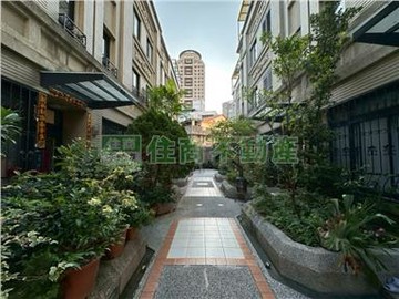 南區｜寶鴻大慶花園震後雙車別墅｜台中市南區大慶街一段