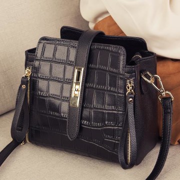 包包女包新款2025迷你水桶包女真皮時尚百搭鱷魚紋高級單肩斜挎包