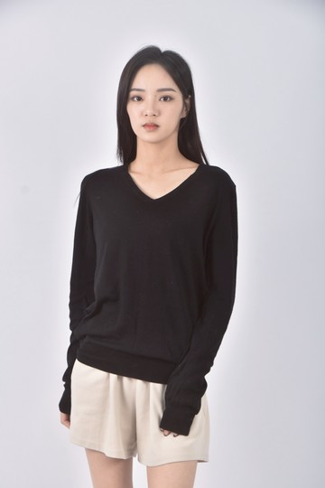 (L) uniqlo質感羊毛純羊毛黑色長袖上衣