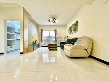 中山新城｜鳳山國中捷運旁翻新三房(長租車位)｜高雄市鳳山區中山東路