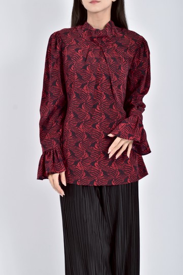 (S) cherrya質感假領巾印花滿版紅色長袖上衣