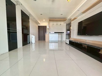 【吳虹誼】近輕軌✭次高樓採光明亮✭三房平車｜高雄市鼓山區翠華路