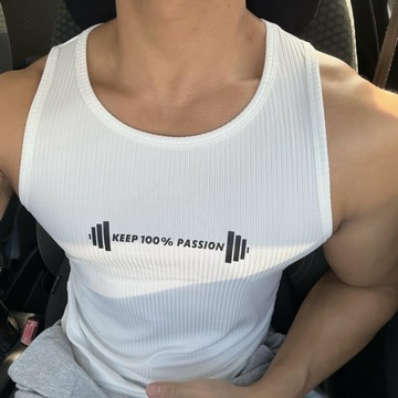 潮牌美式個性夏季槓鈴小圖示印花訓練背心運動速乾健身T卹男上衣 Y