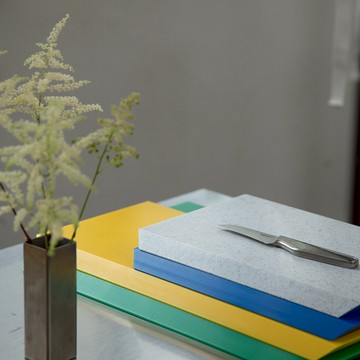 Veark 丹麥經典品牌 多彩抗菌砧板 - 草地綠-L