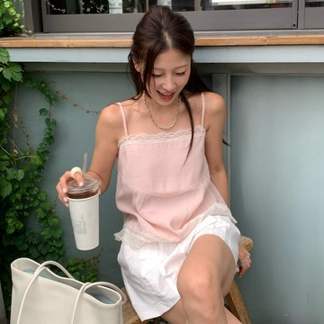 ˏˋ 𝐻𝑒𝑦 𝑆𝑝𝑟𝑖𝑛𝑔 - ̗̀ 🌷⛅️ ̖́‎韓國ins小衆夏日清新甜美溫柔風拼接蕾絲花邊背心吊帶上衣