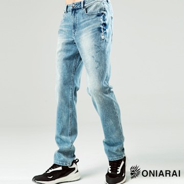 鬼洗 BLUE WAY – 3D彈力瞬移丹寧小直筒褲(淺藍)