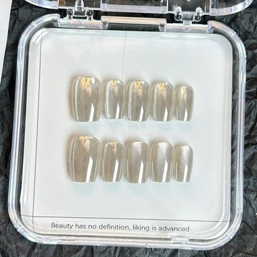 💗台灣出貨💗海莉白月光極光手工穿戴氣質高階甲片半手工同款指甲貼片美甲顯白