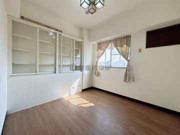 ⭐️岡山公園旁陽台進出｜明亮美三房平車｜高雄市岡山區壽華路