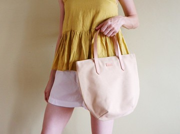米色卡其Petite Canvas Tote 手提包配皮革肩帶 - 休閒別緻包