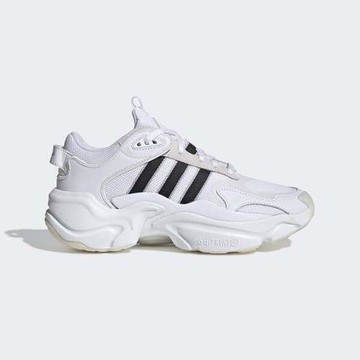 Adidas magmur 2025 runner black