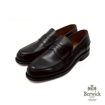 【Berwick】西班牙原廠真皮質感簡約便士樂福鞋 黑色(OB5659-BL)
