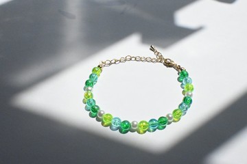 /現貨/ crystal forest bracelet • 水晶之森串珠手鏈 多巴胺色