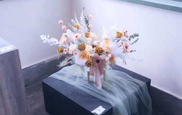 得獎設計 - 插花設計 - 暖色調居家擺飾 。作品展覽中