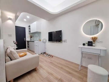 高雄車站精美小套房｜高雄市三民區忠孝一路