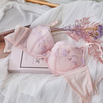 蕾黛絲-幸福靠過來 D-F罩杯內衣 愛的粉紅泡泡