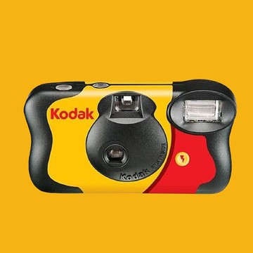 送隨機精美贈品【Kodak 柯達】 Funsaver 一次性底片相機 27張 ISO800