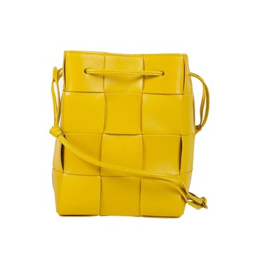 BOTTEGA VENETA 寶緹嘉   Cassette大格編織水桶斜背包(芥末黃)