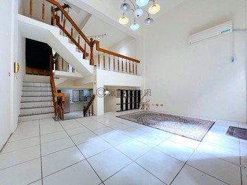 精武車站❤️5房車庫別墅❤️朝南明亮一手屋｜台中市北區東光三街