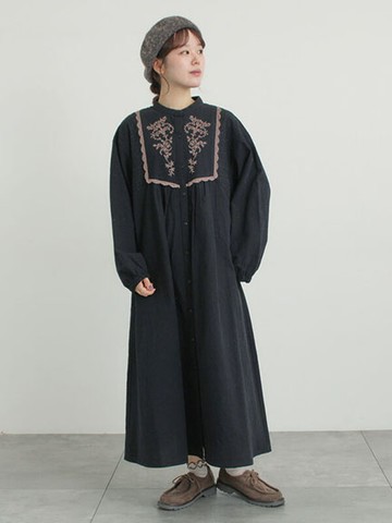 氣質花卉撞色刺繡排釦襯衫式洋裝-附襯裙(0F001487810) - Samansa Mos2