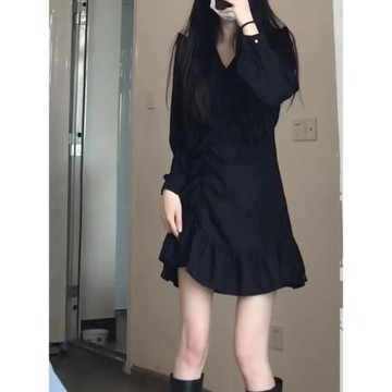 新款不規則氣質顯瘦小眾設計感褶皺長袖v領荷葉邊百搭連衣裙