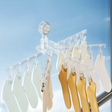 ??快速出貨?? 公司貨 吸盤晾衣架多夾子陽臺置物架多功能免打孔內衣褲掛架折疊曬襪神器