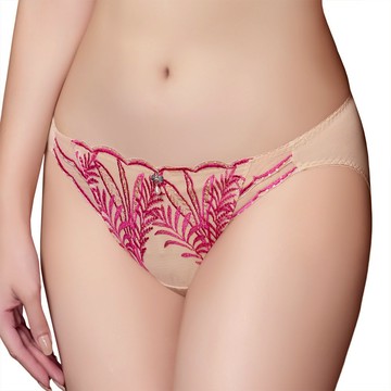 SWEAR 思薇爾 晶燦珠戀系列 M-XL 涼感 消臭 蕾絲 刺繡 低腰 三角 女內褲 (嫣桃膚)