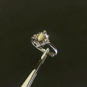 星光效應 | 金綠玉 貓眼 頂級珠寶 金綠寶石 幸運 寶石戒指 925純銀  Q24AE07-993