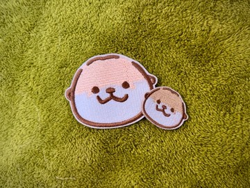 Shine原創可愛水獺大頭貼刺繡貼胸針