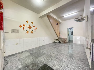 岡山國中#岡山高醫#果菜批發市場#河堤正樓層透天厝｜高雄市岡山區懷德路