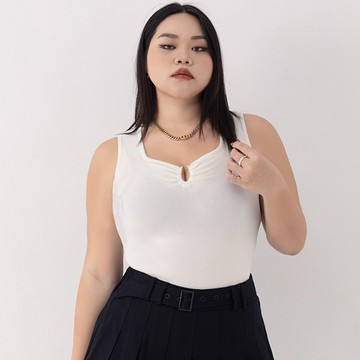辣妹造型環抓褶針織背心 MUA! 中大尺碼上衣