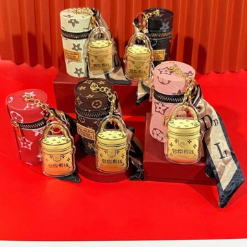 ✨新款熱賣包你有錢圓筒高顏值精緻系列包包鑰匙扣飾品掛件送對象