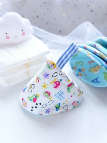 新手媽媽恩物 男寶寶專用換片防尿隔尿保護套 白色 繽紛天空