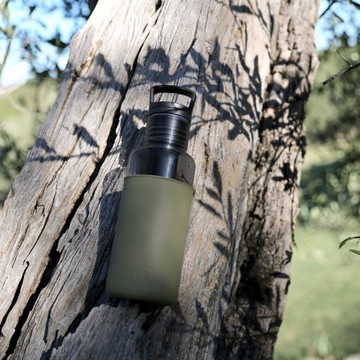 美國 HYDY 輕靚冷水瓶┃590ml 碳黑瓶-海藻綠