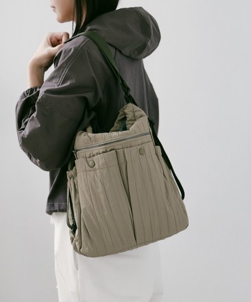supportingrole 蓬鬆俐落線條斜肩後背手提3用包 軍綠