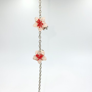 原創手作設計 / 使用 Padico 星の雫 uv膠 電腦繡文字耳環